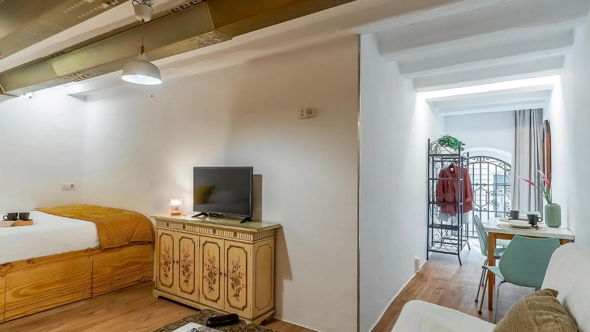 Ab Sant Antoni Studio Barselona